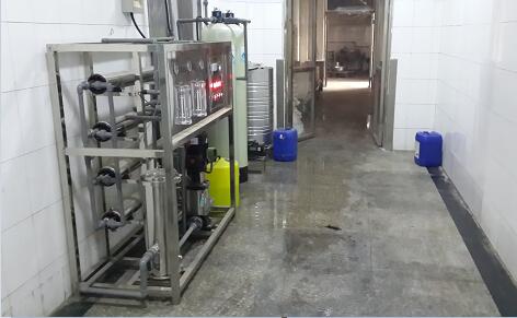 �ӱ���W��һ���ڶ�ʳ�ò���ü�ˮ�O(sh��)��